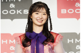 武藤十夢、新作カレンダーは「大人っぽくなったかな」…色んな私を楽しんで! 画像