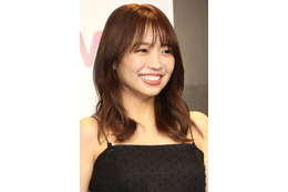 大原優乃、25歳になってより大人っぽく! 美背中&デコルテ大胆露出の白ドレスショット 画像