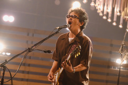 奥田民生、NHK『SONGS』に4年ぶり出演! 大泉洋と名曲「マシマロ」のレコーディングに挑戦 画像