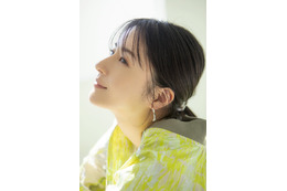 女優・松本若菜、初のフォトエッセイ『松の素』重版決定! 画像