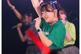 スパガ、60分MCなしノンストップのライブを開催！  『とびきりだれより夏っぽいこと』特別バージョンなど披露 画像