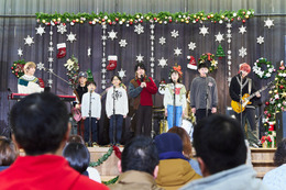 Mrs. GREEN APPLEが来年休校の小学校をサプライズ訪問!「ケセラセラ」熱唱で涙 画像