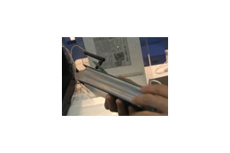 【Embedded Technology Vol.9:動画】将来は電池要らず!自分で発電するリモコン 画像