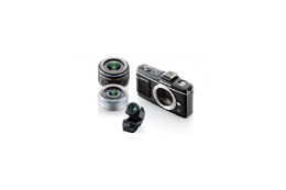 12月4日に発売決定——オリンパス、小型デジタル一眼カメラ「OLYMPUS PEN E-P2」 画像