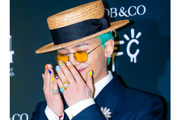 G-DRAGON、唯一無二の“教授”スタイルでBIGBANGの曲を宇宙へ! 画像