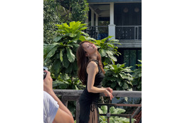 森香澄、セクシーな“大胆スリット”ショット公開「皆んなが求めてる森香澄出してきた」