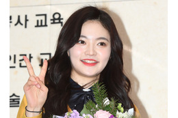 アイドル時代のあどけなさはどこへ…K-POPアイドル出身のネット配信者のビジュアルに驚き【PHOTO】 画像