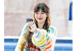 “網タイツ”ウェディングフォトも話題に…歌手ヒョナ、結婚後初のカムバック決定! 画像