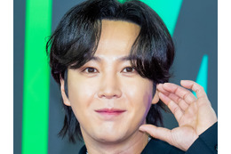 “アジアのプリンス”チャン・グンソク、自宅でカチューシャ&長い髪の毛発見…「今、彼女は?」 画像