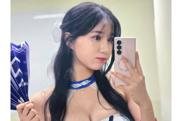 韓国の人気チアガール、目のやり場に困るピンク私服姿に反響続々!満開の桜にも負けない圧巻美貌【PHOTO】 画像