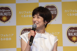 鈴木保奈美・58歳、若さを保つための“食生活のこだわり”明かす「ほっとくといくらでも食べてしまう」 画像