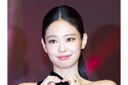 BLACKPINK・ジェニーらしい大胆さに「いつ撮っていたの?」の声。ソロ7曲目のMV公開が話題 画像