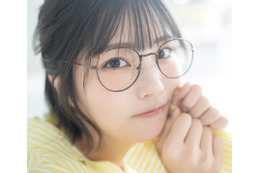 眼鏡姿が話題の中西アルノ、グラビアオフショをブログ投稿！「ありがとう」「かわいい」とファン歓喜
