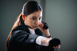 新木優子が“特捜課最強”の麻薬取締官役! 新ドラマ『DOPE』出演が決定 画像