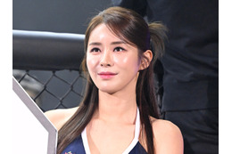韓国の美しき“ロードガール”、全身ゴールド衣装でファン魅了「エジプトの女神みたい…」【PHOTO】 画像