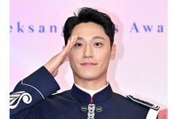 俳優イ・ドヒョン、本日(5月13日)除隊!5歳年上の恋人も歓喜、広告業界からもすでにラブコール絶えず 画像