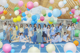 日向坂46初の五期生楽曲！ 「ジャーマンアイリス」のMV公開が決定