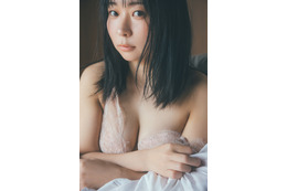 デジタル版のヒットから1年…にゃんこスター・アンゴラ村長、写真集で“本格グラビア”挑戦！