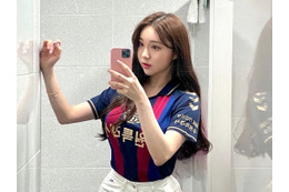 韓国チアガール、無防備すぎるキャミソールから圧巻のメリハリ…「バービー女神」とファン絶賛【PHOTO】 画像