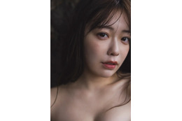 高校数学全国模試1位の才女アイドル・塩見きら、一糸まとわぬ限界露出に初挑戦！