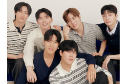 MONSTA X、デビュー10周年記念展示会を無料開催決定!仲の良さが際立つコンセプト写真公開 画像