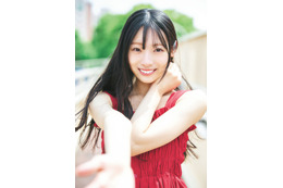 日向坂46・宮地すみれ「大人っぽい私を見てほしい」 『週刊少年チャンピオン』表紙＆巻頭グラビアに登場