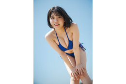 王道ビキニに美ヒップ…根本凪が魅せる、癒しの“オフ感”グラビア