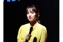 “ノーブラ生放送”とメガネ出演で話題を呼んだ韓国女子アナ、今度は「ノーキッズゾーン」に対する持論で共感 画像
