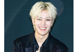 NCT・ユウタ、日本で始球式に挑戦!爽やか“ユニフォーム”姿にファン歓喜「似合う~」【PHOTO】 画像