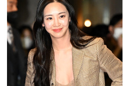 “ピース”もダメ、元アイドルが何気ない旅行写真を即削除 敏感にならざるを得ない韓国芸能界 画像
