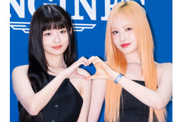 顔面最強コンビ!IVE・レイ&リズ、ゼロ距離の“カップルズ”ショットにファン歓喜「尊い…」【PHOTO】 画像