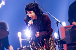 Superflyが『SONGS』でスペシャルライブ！ Mr.ChildrenやONE OK ROCKの名曲をカバー