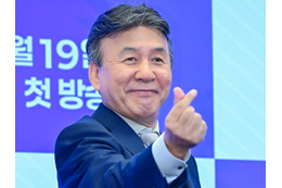 25歳年下の妻を初公開へ…3度の離婚と4回の結婚を経験した韓国俳優(71)、初バラエティ出演決定 画像