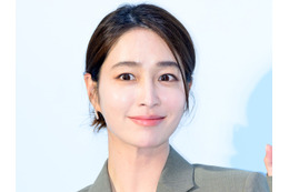 イ・ビョンホンの女優妻、冠番組で10歳の息子の誕生を振り返る！「夫に会いたい」との声に涙も 画像