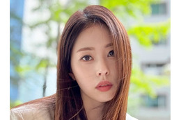 艶やかさは封印…再婚目前の韓国弁護士タレント、講演で見せた“才女モード”【PHOTO】 画像