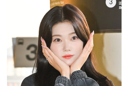 “日本人メンバー”Billlie・ツキ、色白肌見せたデート風SHOTに「バリ可愛い」「私のもの」【PHOTO】 画像