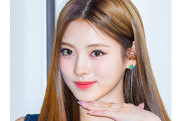 “日本人メンバー”MEOVV・アンナ、ひれ伏したくなる圧倒的美貌「第5世代アイドルのビジュ担」【PHOTO】 画像