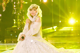 浜崎あゆみ、10年ぶりの『SONGS』登場！ アジアツアー・香港公演の裏側に密着