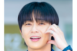俳優パク・ソジュン、海外でも隠し切れないオーラ！愛らしいオフショットで「急に幸せに」【PHOTO】 画像