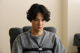 葉山奨之、“真犯人”を演じた第1話の緊迫シーンが公開『最後の鑑定人』