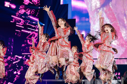 櫻坂46、“史上最小人数”で『BACKS LIVE!!』完遂！座長・石森璃花が会場を盛り上げる