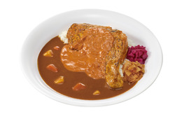 すき家、ほろほろチキンがたまらない「バターチキンソースカレー」8月5日より販売