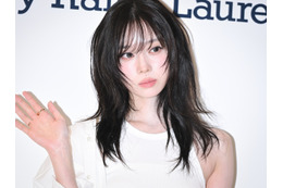 透明感爆発！aespa・ウィンター、清楚な真っ白スタイルで輝く美貌「眩しすぎる…」【PHOTO】 画像
