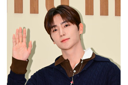 THE BOYZ・ヒョンジェが負傷、座って音楽番組出演へ　明日花キララとの報道でハンニョン脱退後、初カムバ 画像