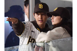 K-POPアイドルの在日コリアンとの婚約で再照明。国際結婚した韓国スターたち 画像
