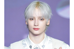 「彼氏ですか？」TXT・ヒュニンカイ、街灯に照らされた横顔ショットにファン悶絶！【PHOTO】 画像