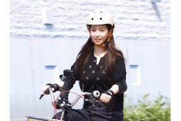 aespaのカリナ、自転車に乗れるようになる 画像