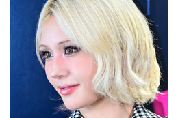 “ほぼ紐”ドレスなどキワドい姿が話題に、肉体自慢のK-POP美女が敢行した極限ダイエット 画像