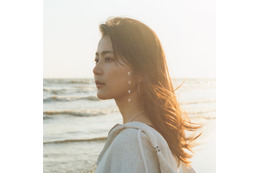 生田絵梨花、新曲『ピリオド』ジャケット写真が公開！飾らない“等身大の姿”を表現