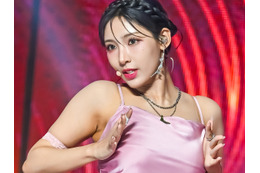 破壊力満点のボリューム…LIGHTSUM・チョウォン、眩しすぎる大胆ショット！次期“女神”へ【PHOTO】 画像